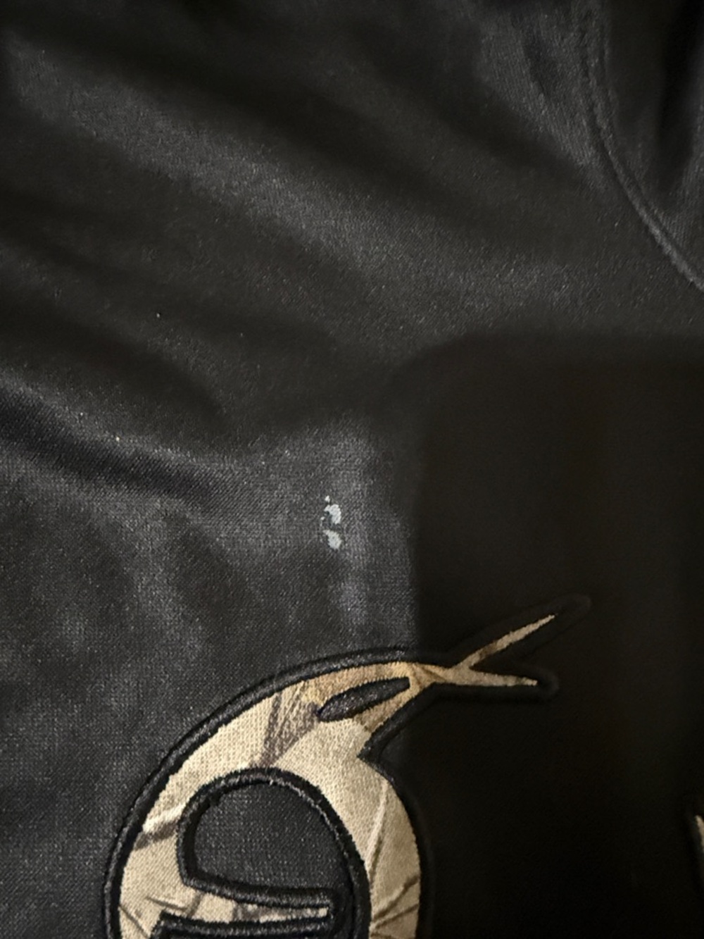 Realtree Black Hooded Sweatshirt with Subtle Logo - Picture 4 of 16